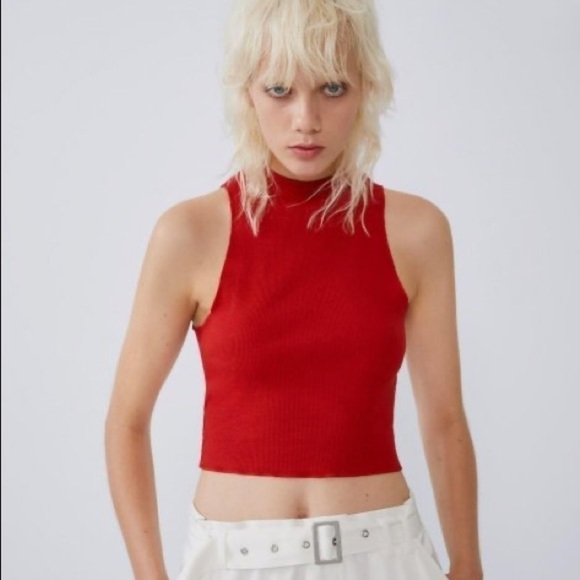 Zara CROPTOP​​ - Picture 1 of 3